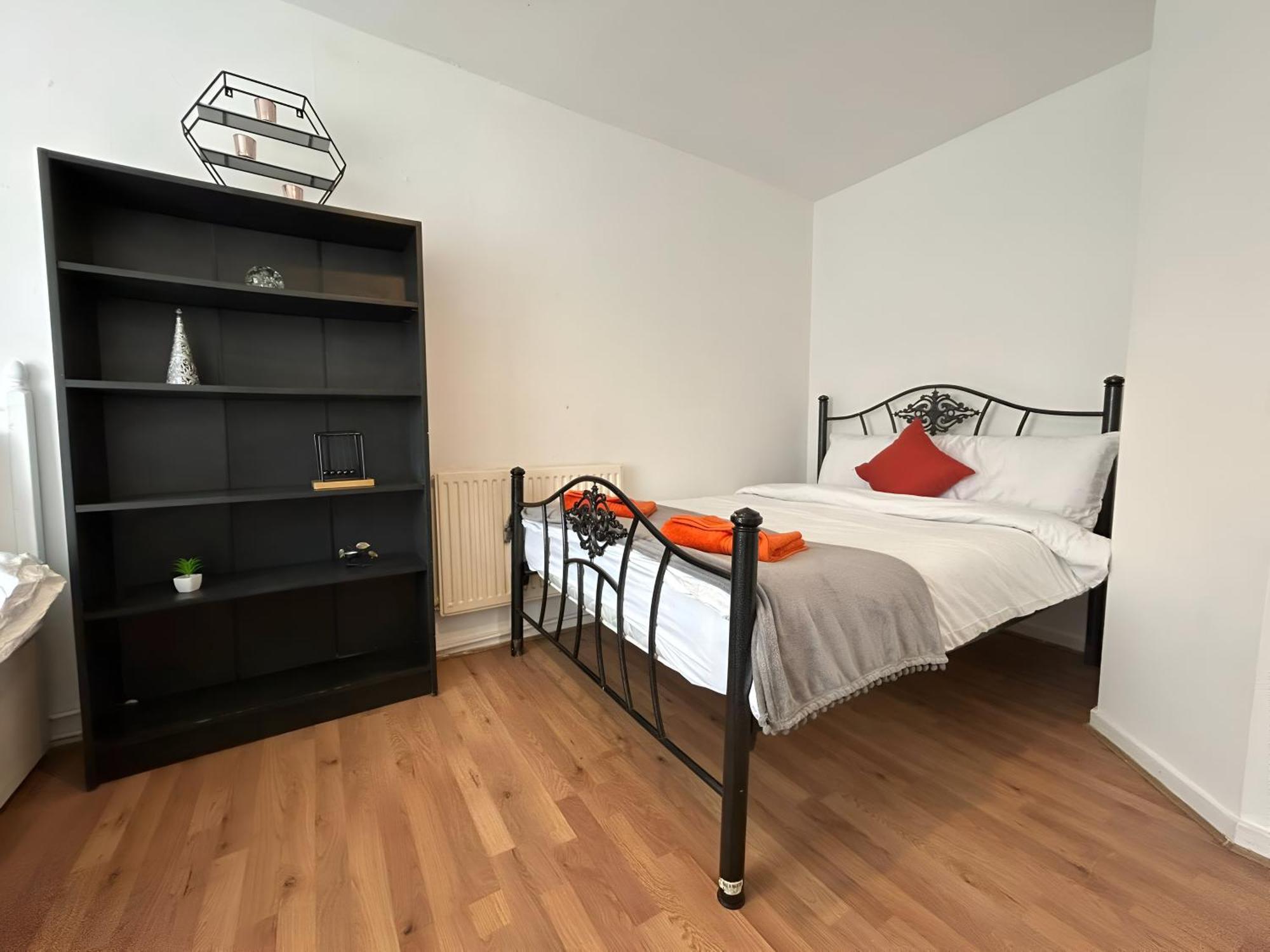 3 Bedroom House with Garden High Wycombe Buitenkant foto